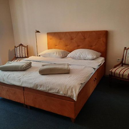 Apartman Soda Ogulin Exteriör bild